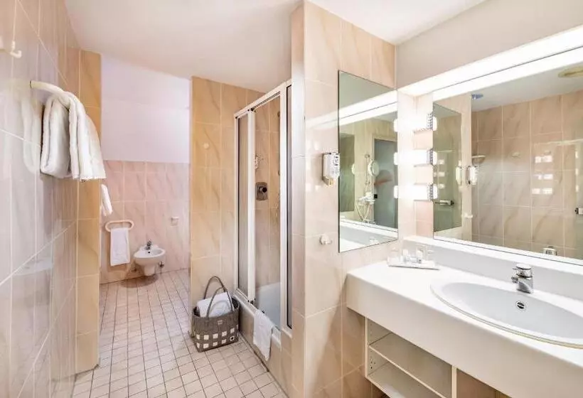 Bisneshuone, Göbels Hotel Rodenberg