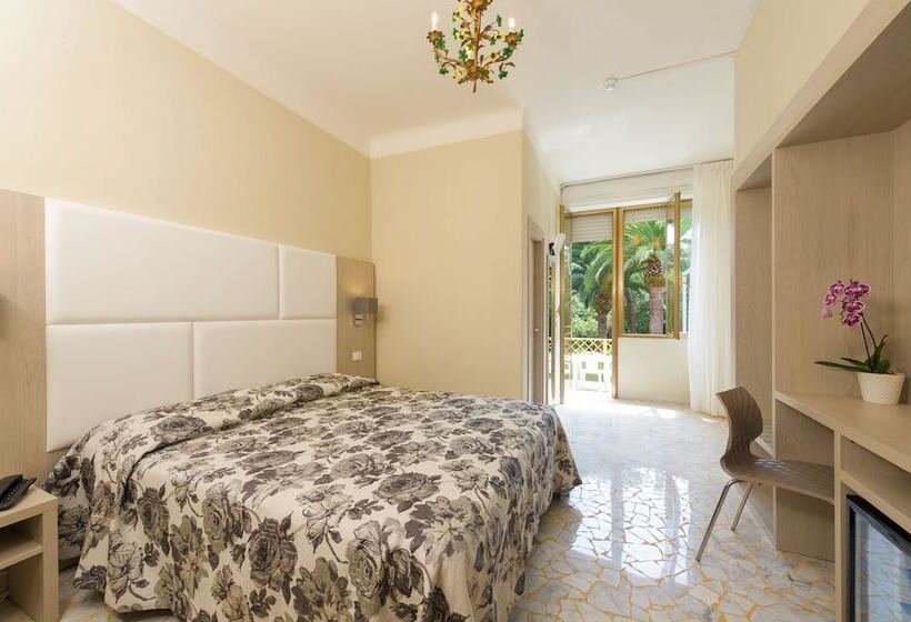 חדר סטנדרט עם מרפסת, Albergo Battelli