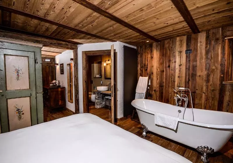 سوییت جونیور لوکس, Du Grand Paradis 1899 Auberge Boutique