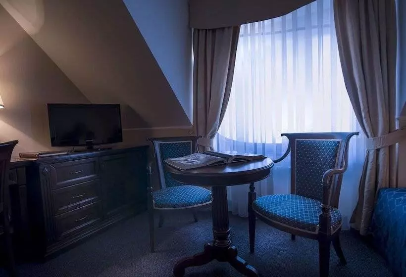 اتاق استاندارد یک نفره, Grand Sal