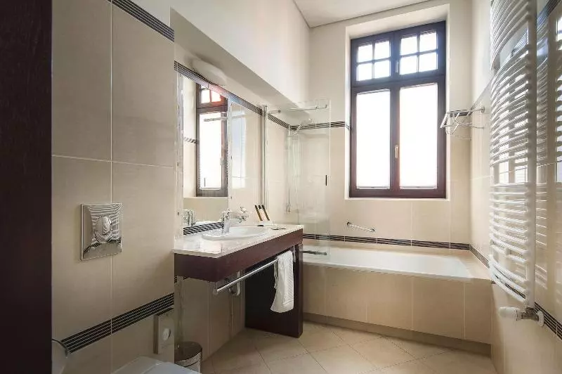اتاق استاندارد یک نفره, Grand Sal