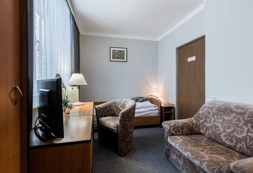 اتاق استاندارد یک نفره, Helios