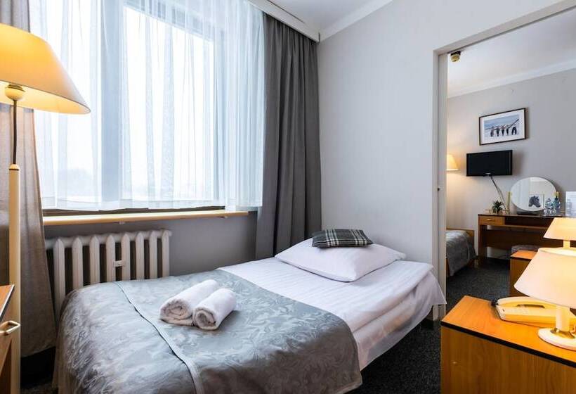 اتاق اکونومی, Helios