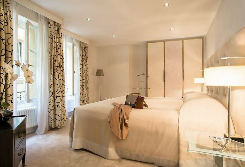 سوییت پرستیژ, Le Place D Armes   Relais & Châteaux