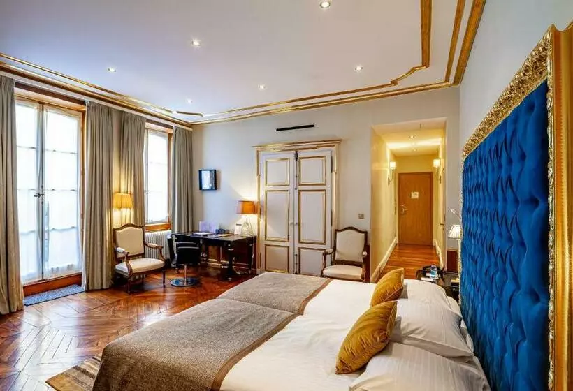 اتاق اجرایی, Le Place D Armes   Relais & Châteaux