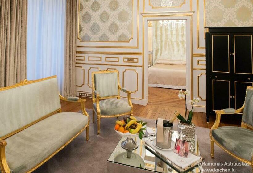 سوییت, Le Place D Armes   Relais & Châteaux