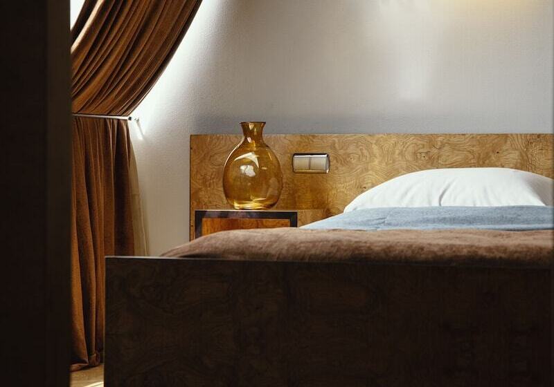 اتاق استاندارد, Monopol