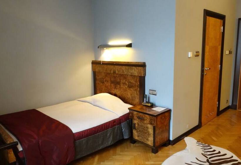 اتاق استاندارد, Monopol