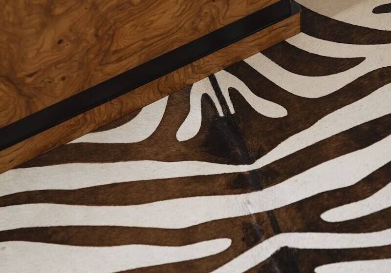 سوییت جونیور, Monopol