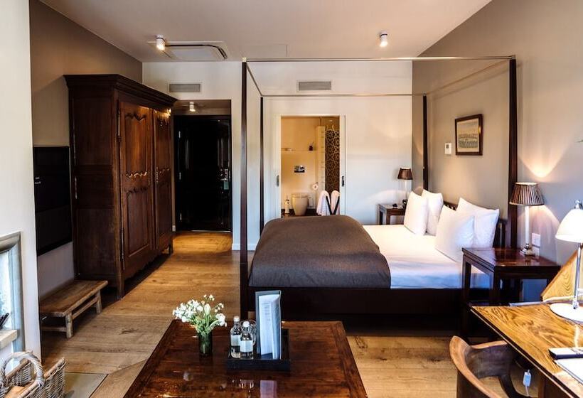 デラックスルーム, Nimb