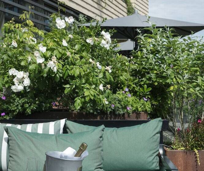 バルコニー付きデラックスルーム, Nimb