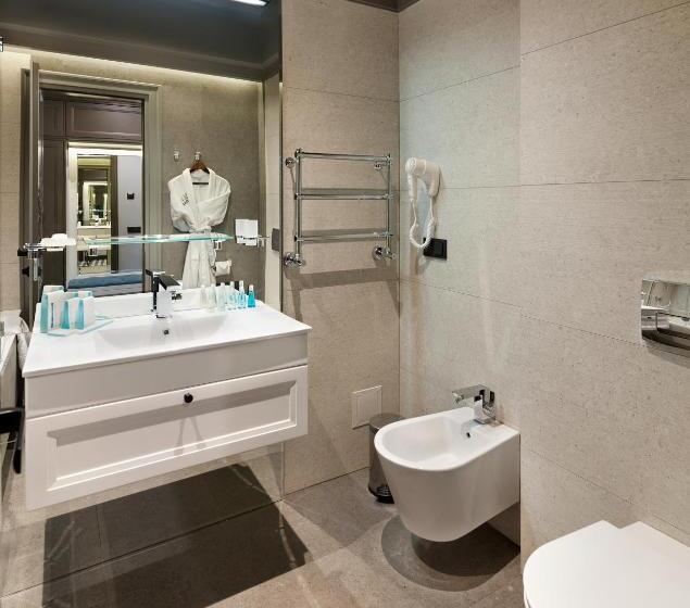 سوییت, Panorama Lviv