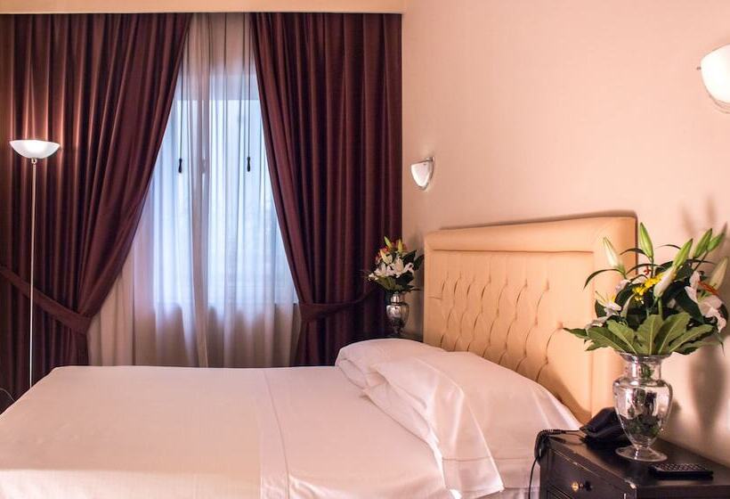 Klassisches Zimmer, Patavium