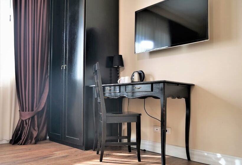 Klassisches Zimmer, Patavium