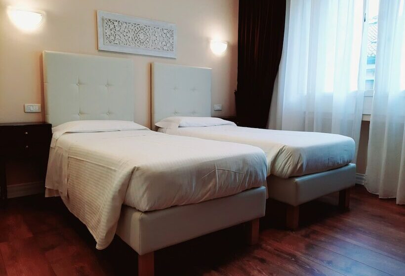 Klassisches Zimmer, Patavium