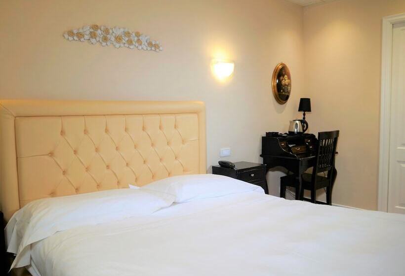 Economy Zimmer, Patavium