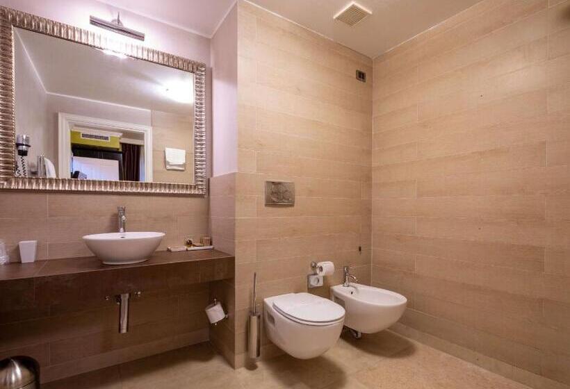 Suite mit Hydromassage, Patavium