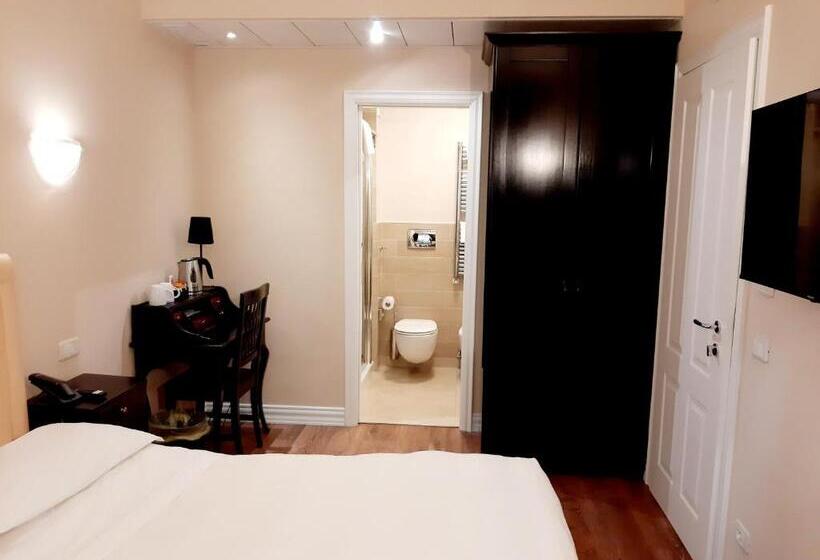 Economy Zimmer, Patavium