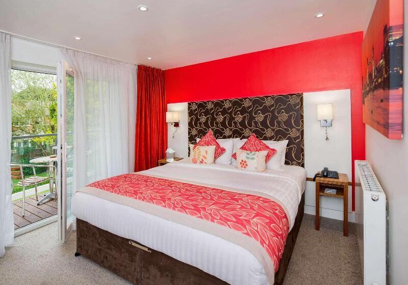 キングサイズベッドのスーペリアルーム, Scandic Paasi