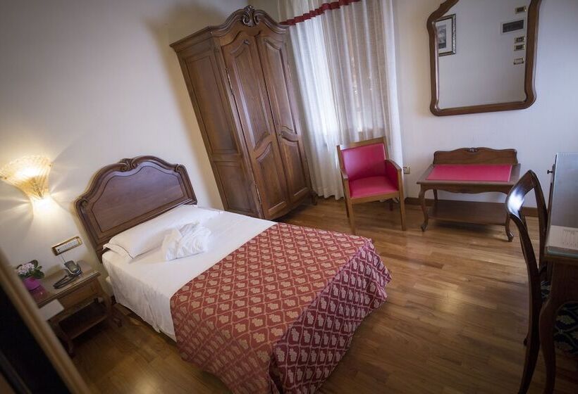 חדר סטנדרט יחיד, Spessotto