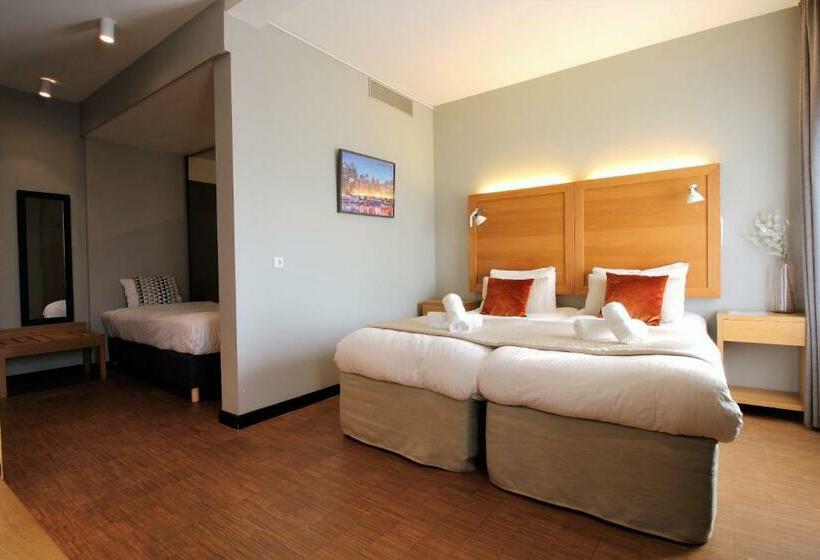 Standard Kolmen Hengen Huone, The Bank