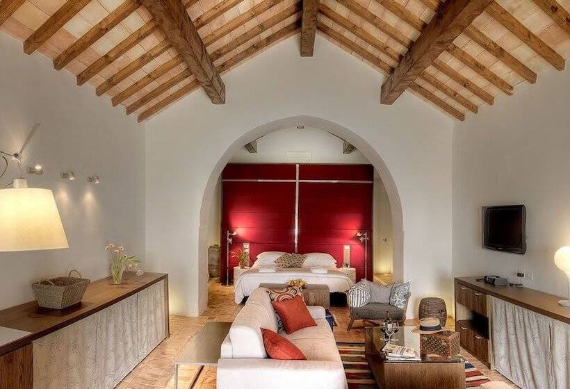 Полулюкс, Torre Fiore Hotel Masseria