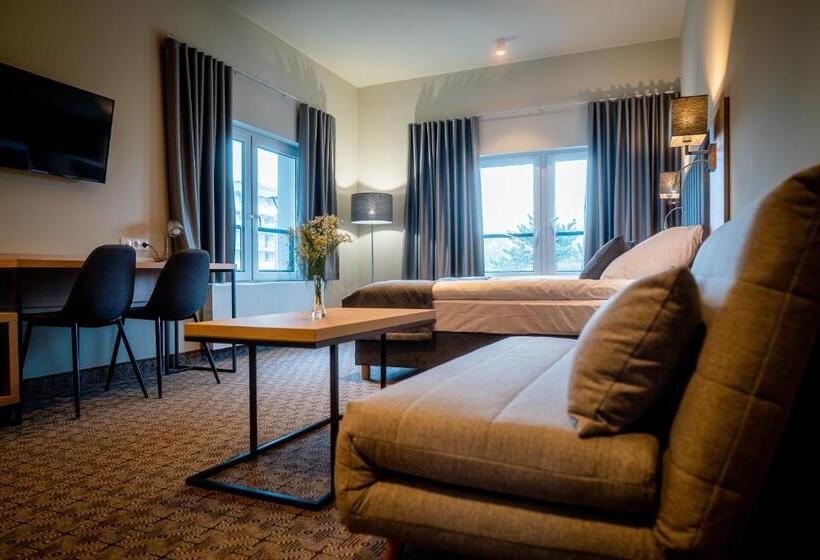 غرفة ديلوكس عائلية, Turkus