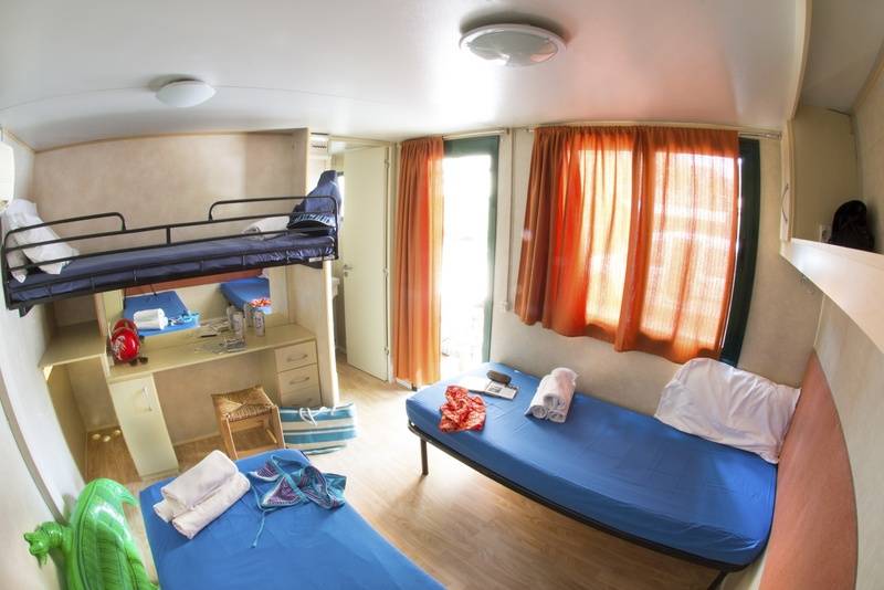 بانگلوی استاندارد, Hu Roma Camping In Town