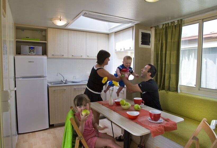 בקתת חדר, Hu Roma Camping In Town