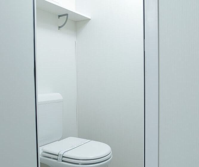 בקתה סטנדרטית, Hu Roma Camping In Town