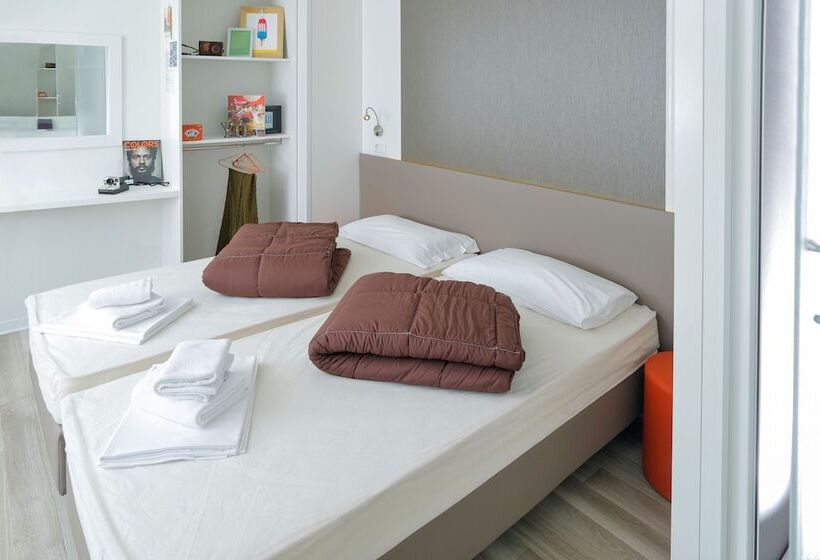 בקתה סטנדרטית, Hu Roma Camping In Town