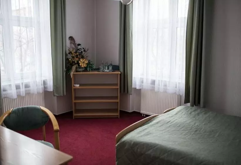 スタンダードスタジオ, Aiden By Best Western Lodz