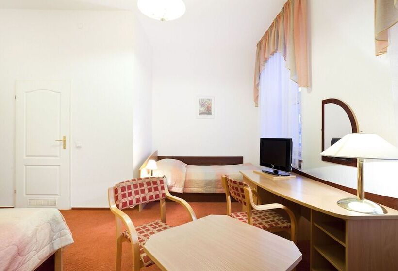 اتاق استاندارد سه نفره, Aiden By Best Western Lodz