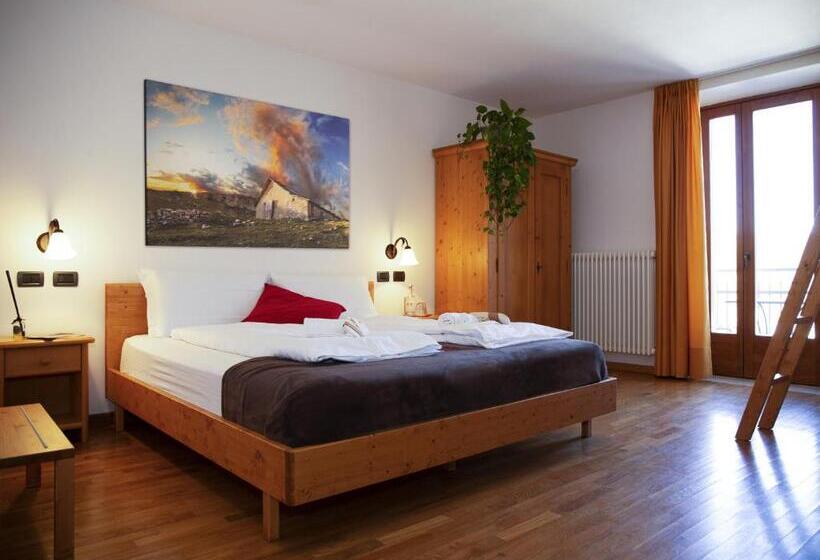 جناح جونيور, Locanda Alpina A 1250 Mt