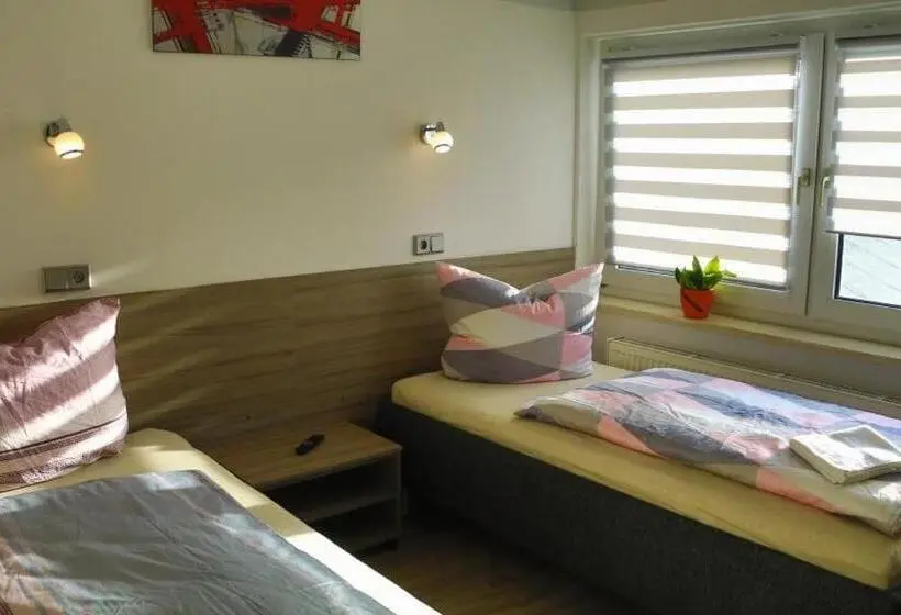 スタンダードルーム, Pension Florion