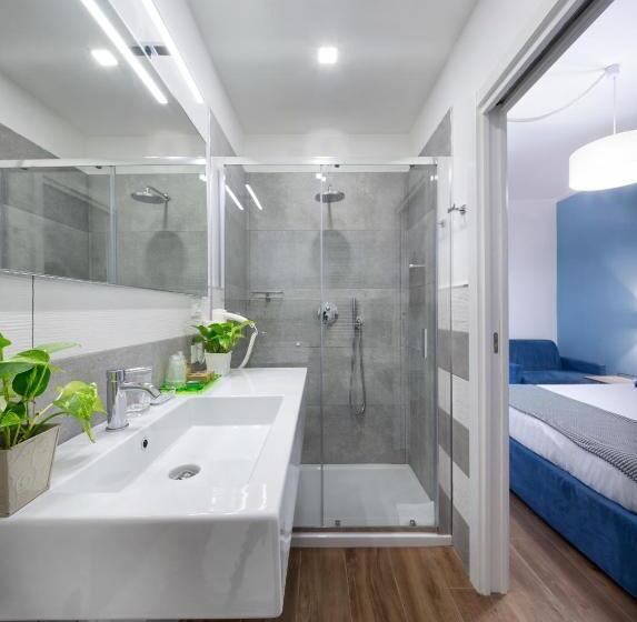 اتاق استاندارد سه تخته با بالکن, B&b Campari 10