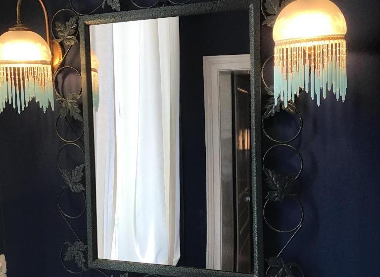 غرفة قياسية, Maison De La Comtesse