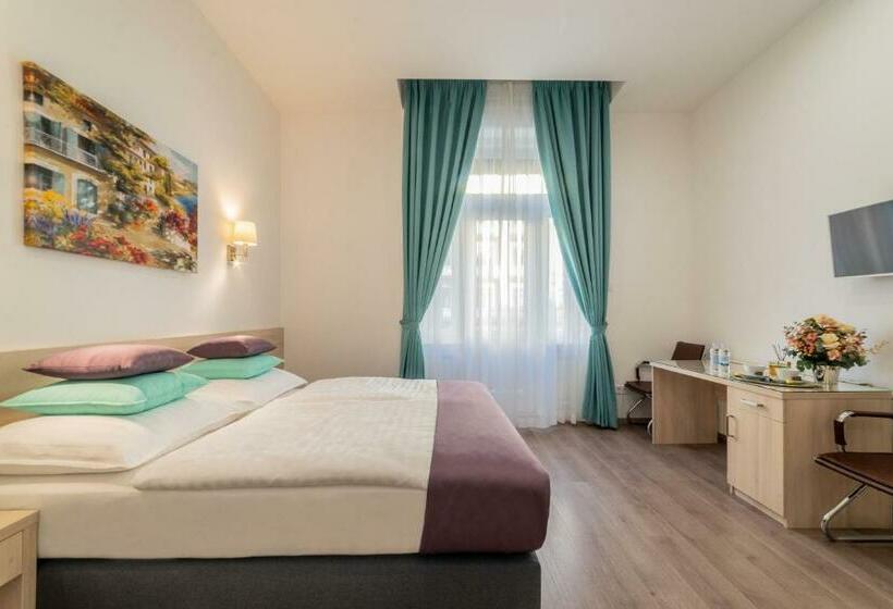 Deluxe-huone Parveke, Global Suites Budapest