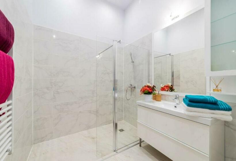 Standard-huone, Global Suites Budapest