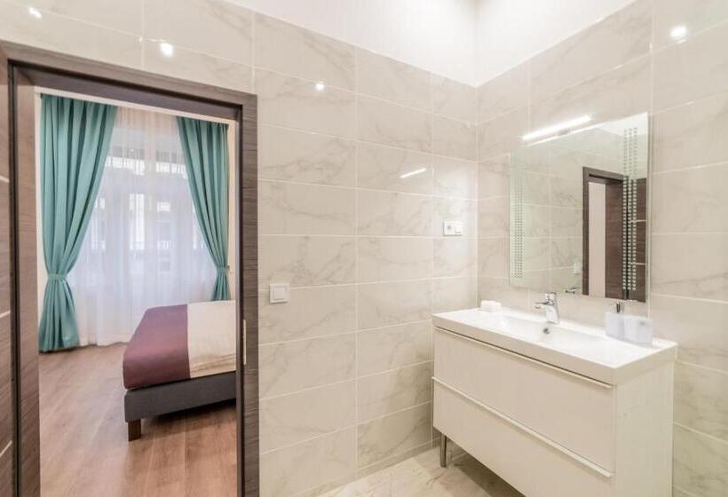 Deluxe-huone Parveke, Global Suites Budapest