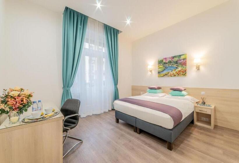 Deluxe-huone Parveke, Global Suites Budapest
