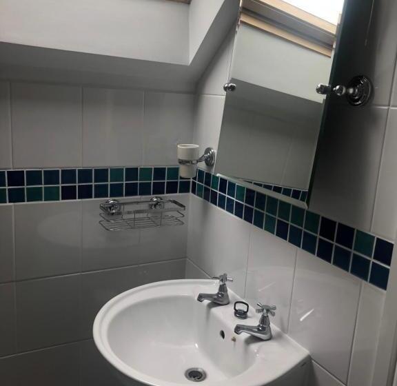 디럭스 스위트 킹 침대, Kellsboro Corner