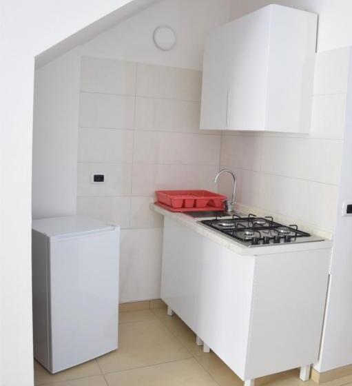 חדר משפחתי, La Casa Di Marco