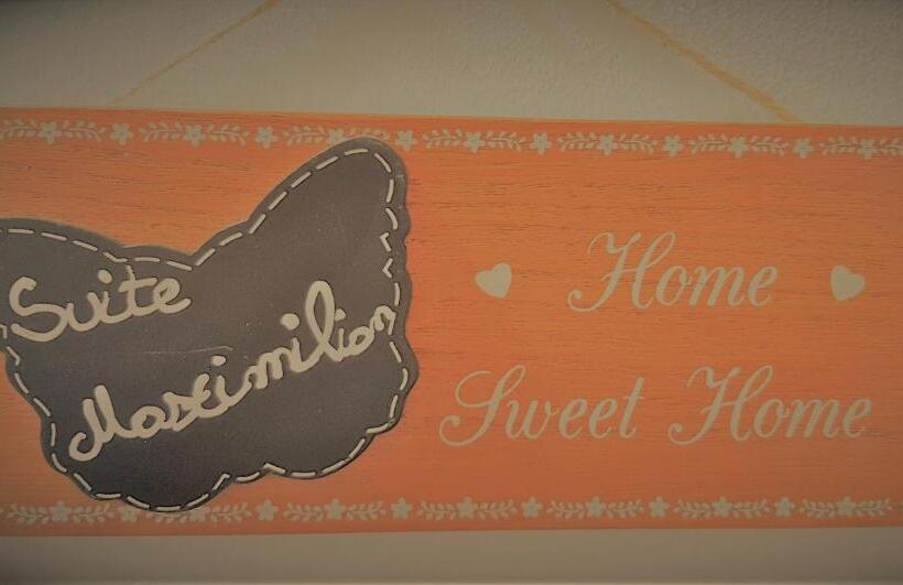 Deluxe Studio, Maximilian Seven