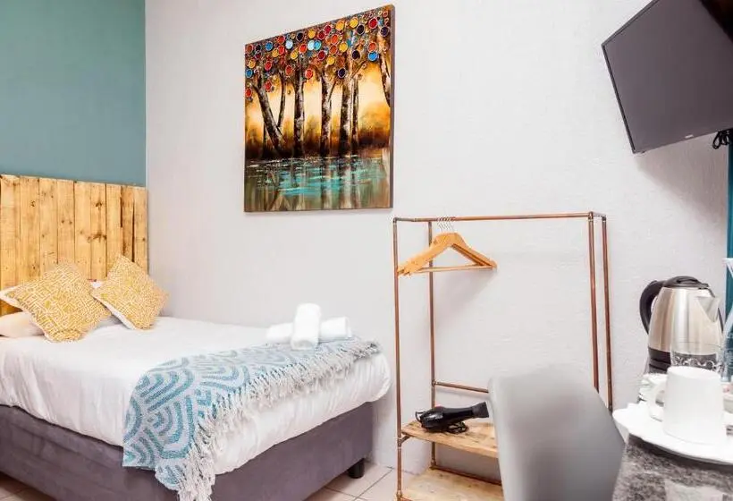 Standard Yhden Hengen Huone, Rozelee Rest