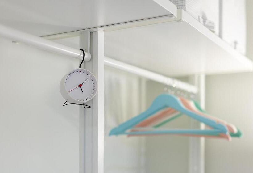 غرفة قياسية, Art & Comfort Rooms