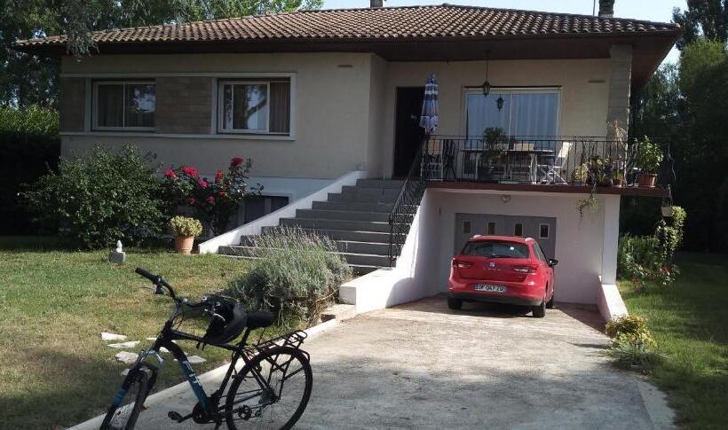 غرفة قياسية, Chambre D Hôte