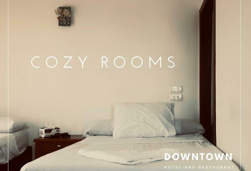 اتاق لوکس, Downtown