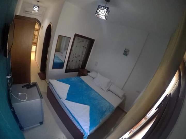 اتاق لوکس با تخت بزرگ, Downtown