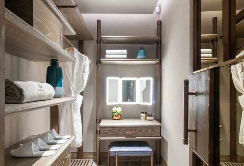 سوییت جونیور لوکس, Iniala Harbour House